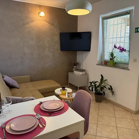 Ulika - 3 For 4 Persons Daire Pula