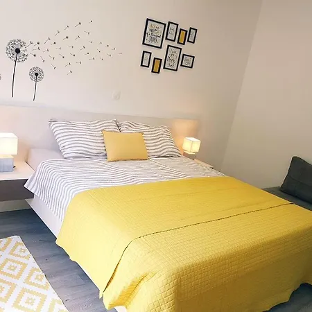 Ulika - 3 For 4 Persons Apartman Pula