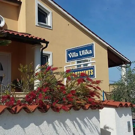 Ulika - 3 For 4 Persons * Pula