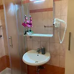 Appartement Ulika - 3 For 4 Persons Pula