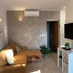 Appartement Ulika - 3 For 4 Persons Pula