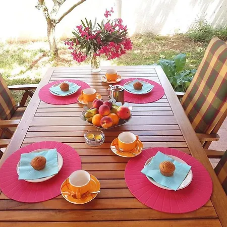 Apartment Ulika - 3 For 4 Persons *