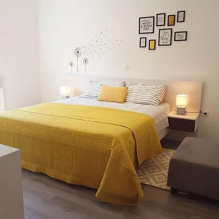 Apartment Ulika - 3 For 4 Persons Pula